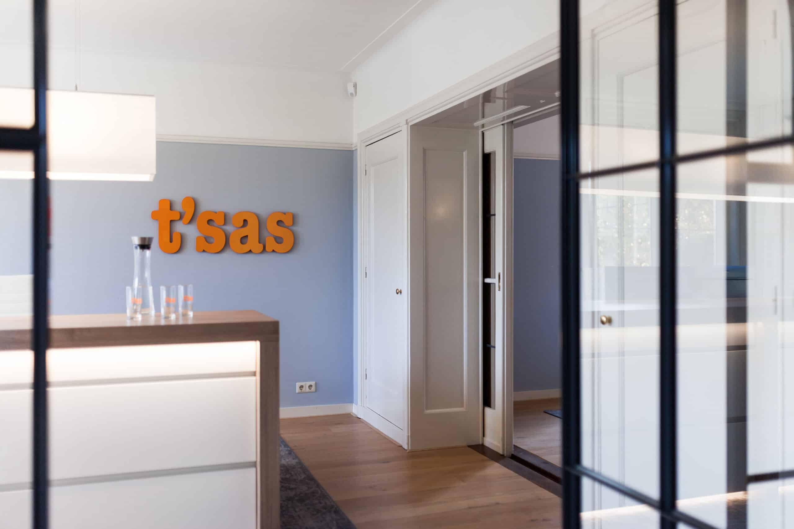 Logo of the real-estate
